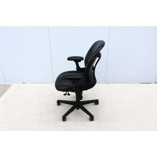 Black Steelcase Leap Ergonomic Office Desk Chair in Black Leather, Fully Adjustable For Sale - Image 8 of 18
