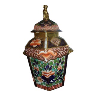 Large Early 19th Century English Regency Coalport Hexagonal Porcelain Imari Urn & Cover with Dolphin Handles Foo Dog Finial For Sale