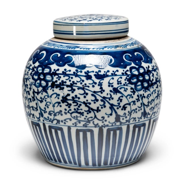 Chinoiserie Chinese Blue & White Eternity Ginger Jar For Sale - Image 3 of 8