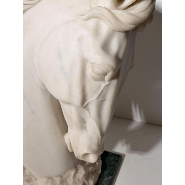 White Horse Head on Green Marble Base Sculpture by Leonardo For Sale - Image 4 of 7