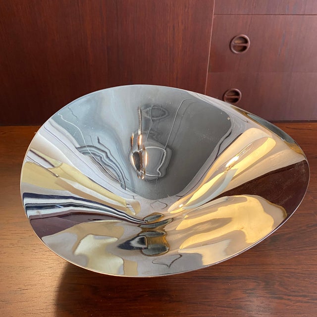 Mid-Century Modern Late 20th Century Stainless Steel "Koppel" Wave Bowl by Henning Koppel for Georg Jensen For Sale - Image 3 of 6