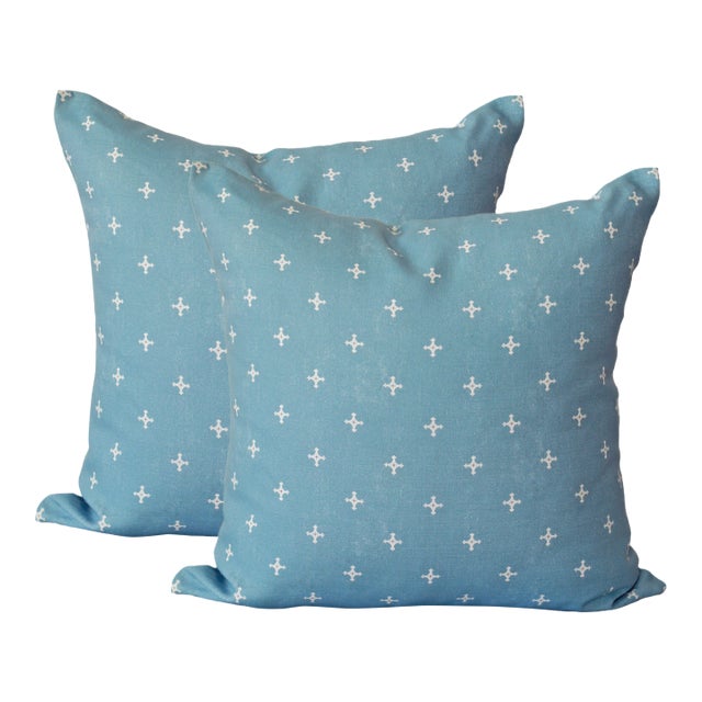 A Pair of Lauren Servati Textiles, Savannah Cross // Montauk Pillows, 22"x22" For Sale