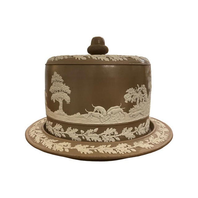 English Late 19th Century Brown Wedgwood Jasperware Cheese Dome For Sale - Image 3 of 9