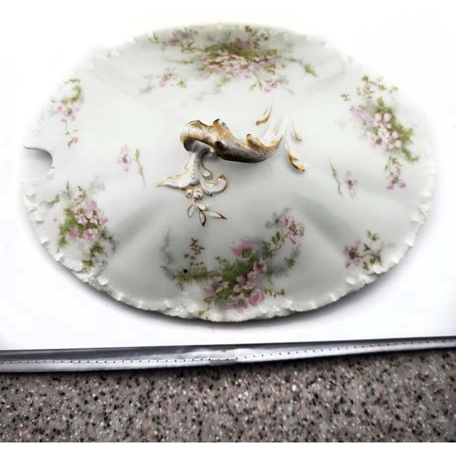 Theodore Haviland Haviland Limoges France Oval Covered Vegetable Dish Schleiger 146b For Sale - Image 4 of 5