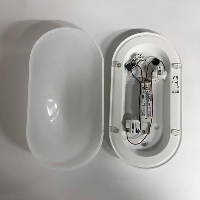 Italian Wall Lamp by Iguzzini, 1990s For Sale - Image 6 of 11