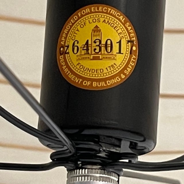 Tan Mid 20th Century Isamu Noguchi 22N Akari Light Sculpture For Sale - Image 8 of 9