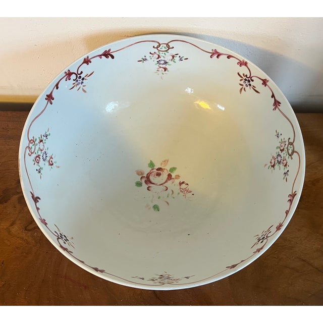 Large Antique Early 19th Century Chinese Export Porcelain Famille Rose Punch Bowl Painted With Exuberant Flowers For Sale - Image 13 of 17