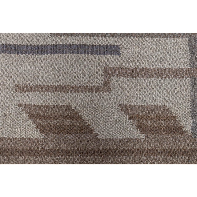 1950s Doris Leslie Blau Scandinavian Art Deco Vintage Abstract Beige Flatweave Carpet For Sale - Image 5 of 7