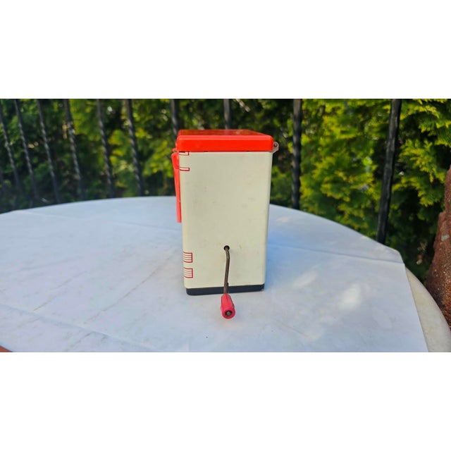 Josephine Spin Dryer Toy Washing Machine, 1950s-1960s For Sale - Image 3 of 9