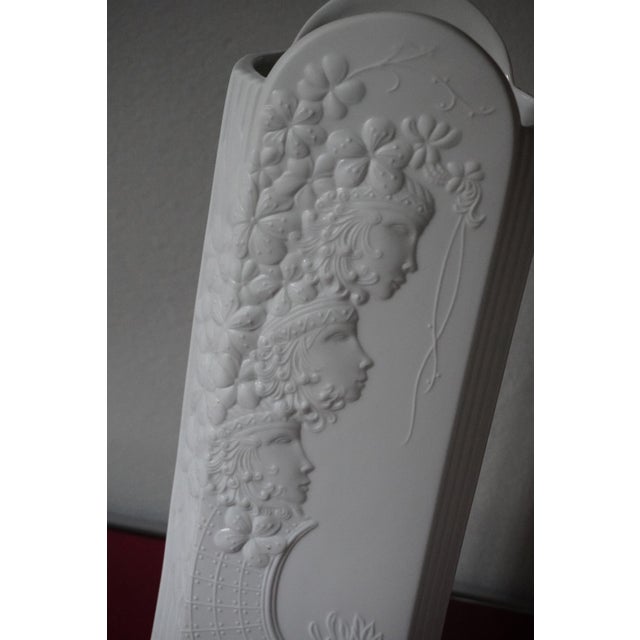 Vintage Art Nouveau Vases in Biscuit Porcelain from AK Kaiser, 1960s, Set of 2 For Sale - Image 4 of 8