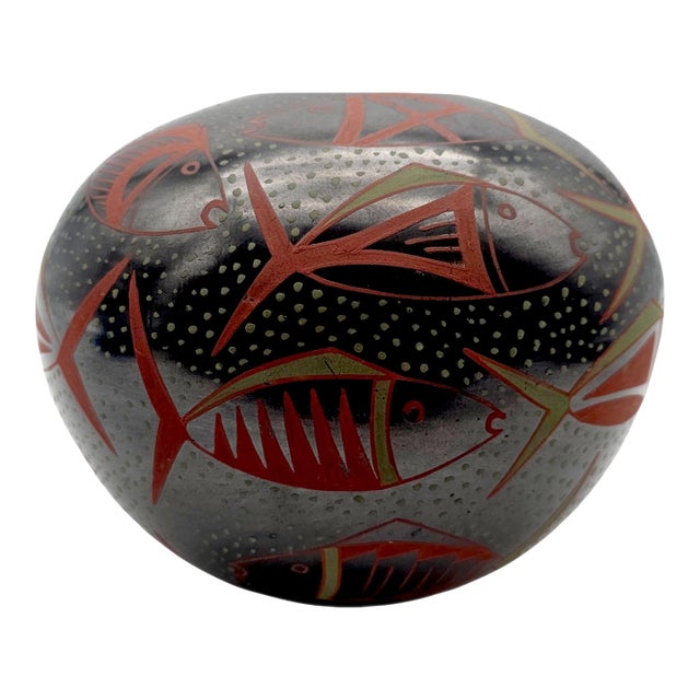 Signed Efrain Lucero Mata Ortiz Hand Painted Fish Burnished Pottery Bowl 6.4" For Sale