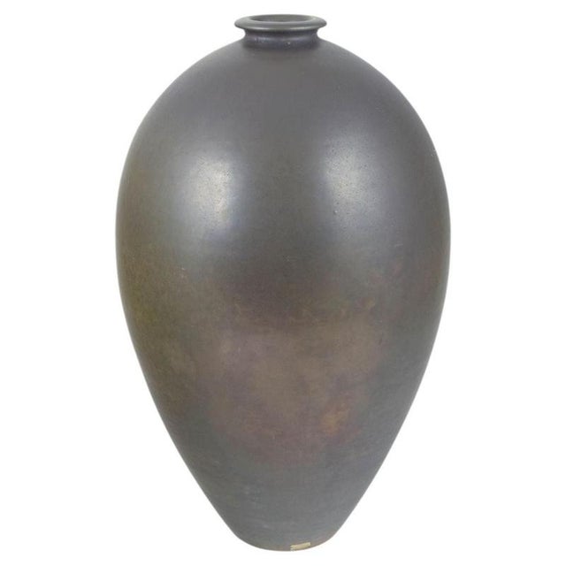 1970s Vintage Monumental Stoneware Vase with Deep Matte Slate-Grey Surface, 1970s For Sale - Image 5 of 5