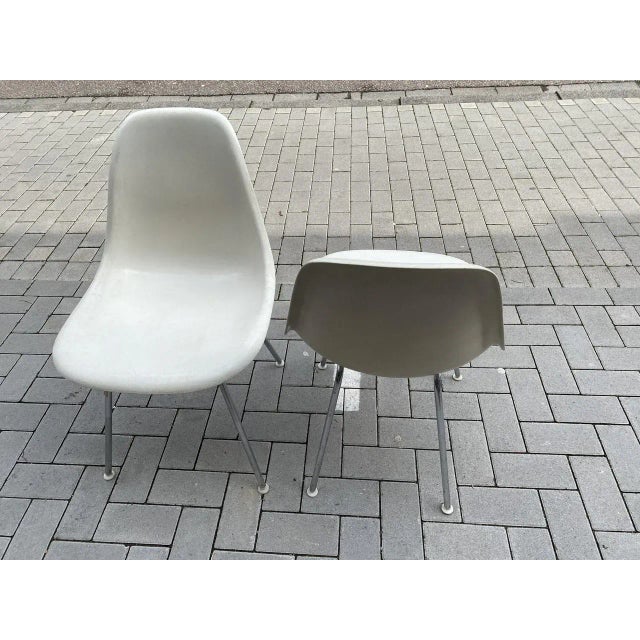 Metal Vintage Chairs by Charles & Ray Eames for Herman Miller, 1960s, Set of 2 For Sale - Image 7 of 18