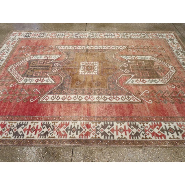 Galerie Shabab Collection Mid-20th Century Turkish Anatolian Accent Carpet For Sale - Image 4 of 8
