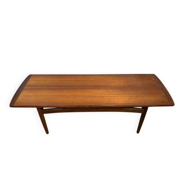 Brown Mid-Century Brasilia Coffee Table in Teak by Viktor Wilkins for G-Plan, England, 1960s For Sale - Image 8 of 8