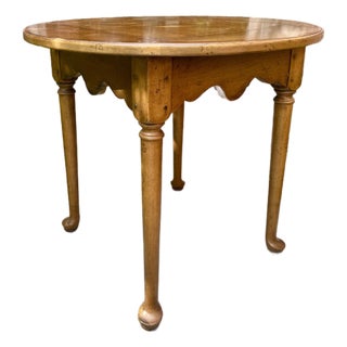 Vintage Drexel Country Collection Folk Style Oak Side Table For Sale