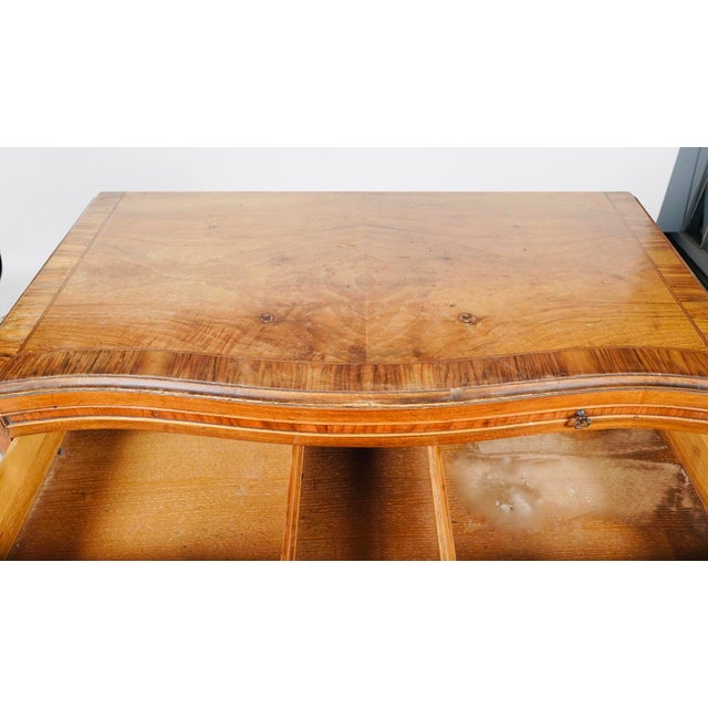 1920s Queen Anne Revival Burl Walnut Serpentine Chest of Drawers – Dutch Colonial Style For Sale - Image 10 of 10