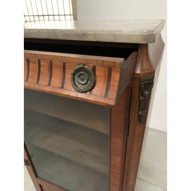 Louis XVI Style One-Door Display Cabinet For Sale - Image 11 of 14