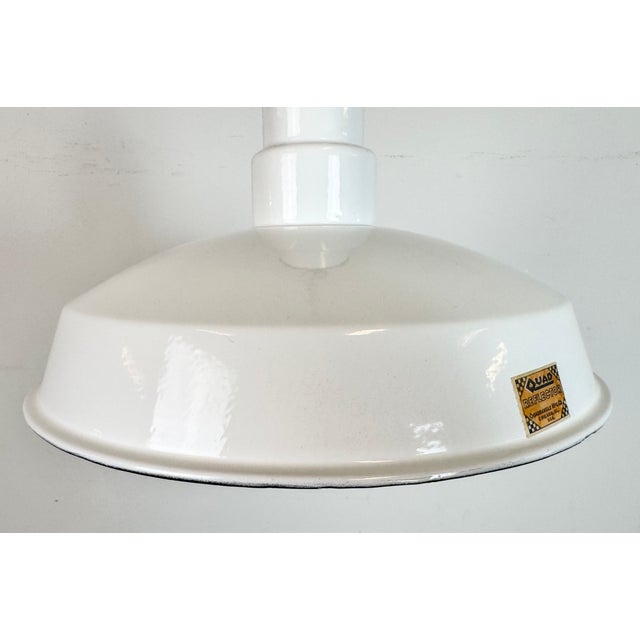 Industrial White Enamel Factory Pendant Lamp from Quadrangle Mfg. Co., 1960s For Sale - Image 4 of 18