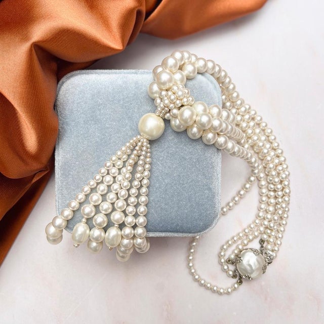 This elegant necklace dates from the 1950s and was most likely made in France. Its design bears a strong resemblance to...