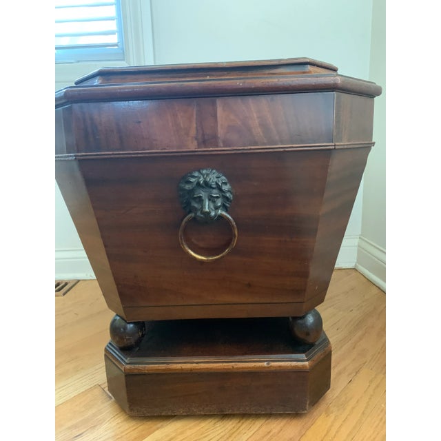 19th Century English Mahogany Raised Platform Cellarette For Sale - Image 4 of 9
