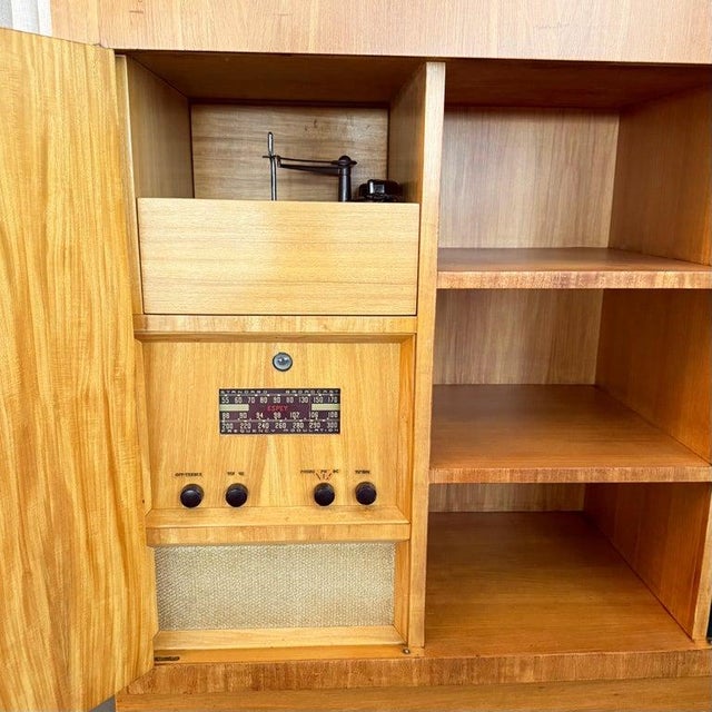 Tan 1940s Art Deco Satinwood Lit Dry Bar Music Entertainment System Cabinet For Sale - Image 8 of 13