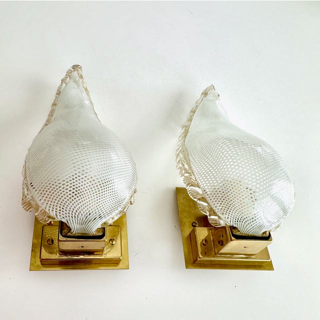 1940s Pair of Murano Latticino Leaf Form Wall Sconces For Sale - Image 5 of 17