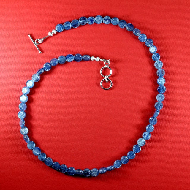 2020s Ajd 18 Inch Glowing Kyanite 7 MM Round Tablet Necklace Great Gift! For Sale - Image 5 of 5