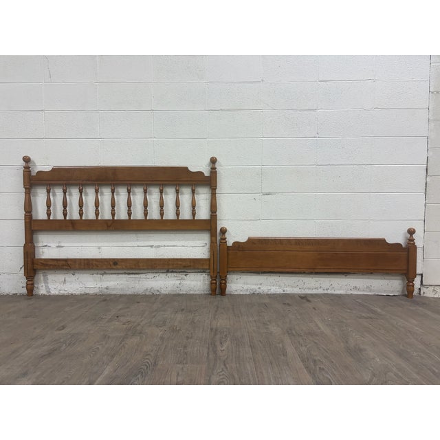 Vintage Full Size Heywood Wakefield Old Colony Maple Bed For Sale - Image 10 of 15