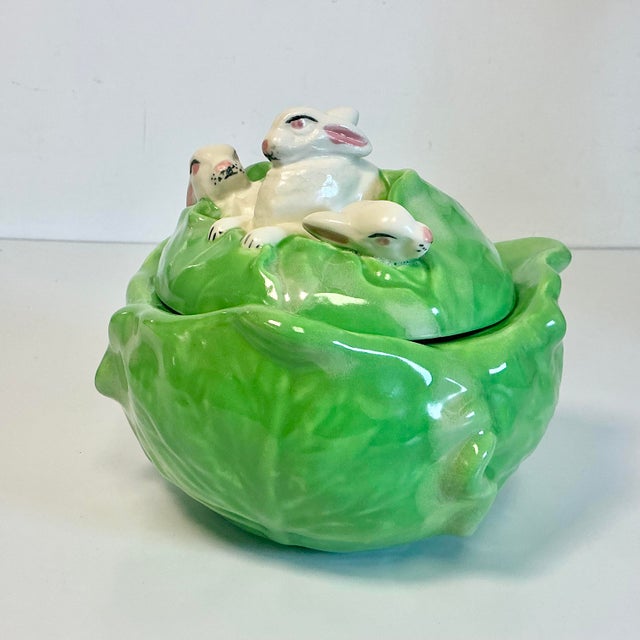 1970s Vintage Hollywood Regency Americana Folk Art Cabbage Tureen With Bunnies For Sale - Image 4 of 18
