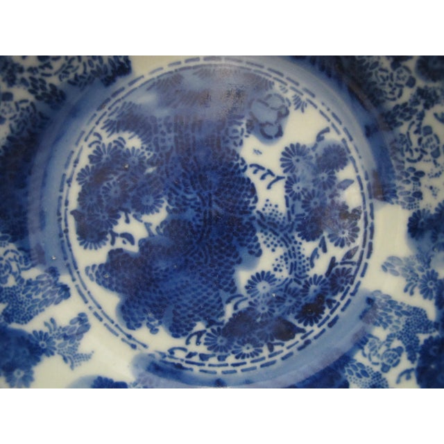 Absolutely stunning Japanese porcelain 'Sometsuke' stencil ware bowl. Likely dating from the late 19th to early 20th...