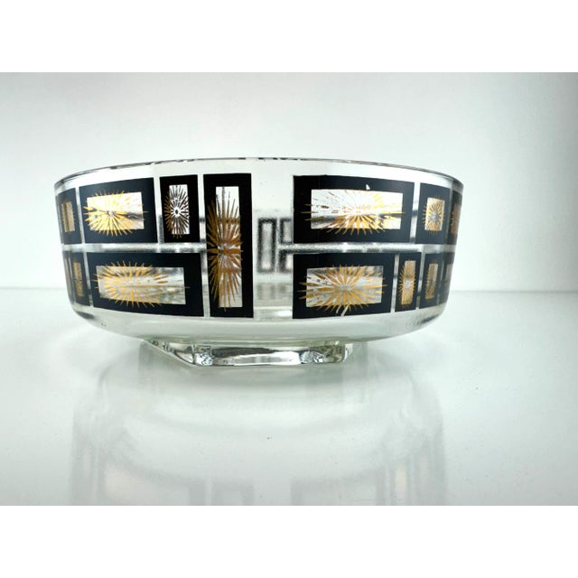 1960s Mid-Century Modern Starburst Glass Bowl With Geometric Overlay For Sale - Image 11 of 13