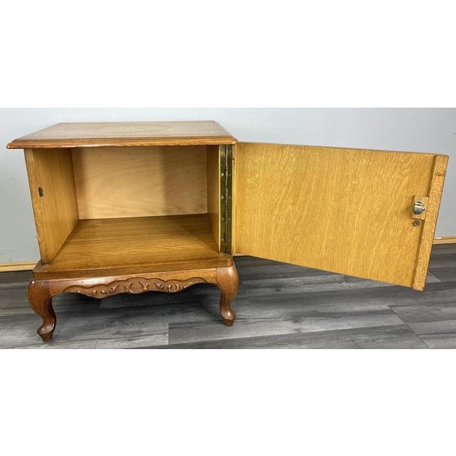 Vintage French Louis XVI Style Nightstands, Set of 2 For Sale - Image 6 of 10