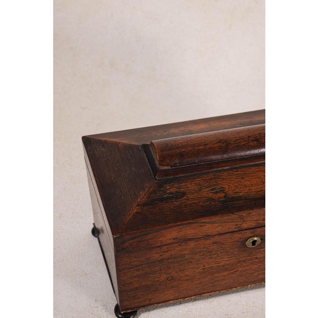 William IV William IV Rosewood Tea Caddy With Original Fittings on Bun Feet (C. 1835) For Sale - Image 3 of 6