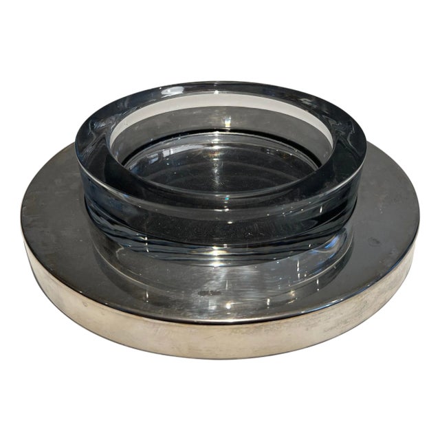 Round tray on a chrome base. French work. Circa 1970. For Sale