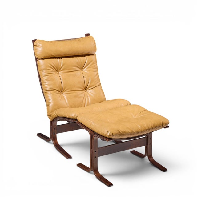 Westnofa Furniture Westnofa Mid Century Norwegian Siesta Bentwood Lounge Chairs - Pair With Ottoman For Sale - Image 4 of 13