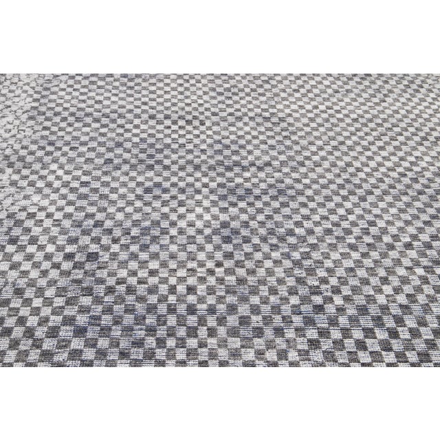 Contemporary Soumak Style Wool Rug in Gray With Seamless Design For Sale - Image 4 of 7