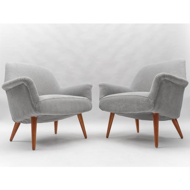 Set of Mid-Century Armchairs in Teddy Fabric, 1950s, in Very Good conditions. Designed 1950 to 1959