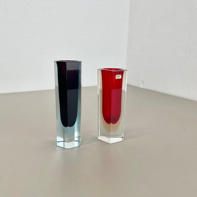Faceted Murano Glass Sommerso Vase by Flavio Poli, Italy, 1970s, Set of 2 For Sale - Image 3 of 17