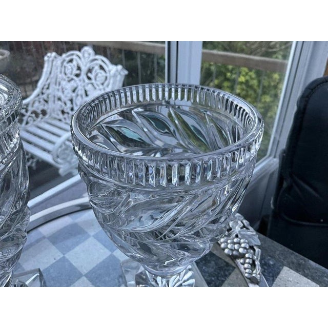 Georgian Anglo-Irish Cut-Glass Lidded Urns attributed to Waterford, 1820, Set of 2 For Sale - Image 4 of 15