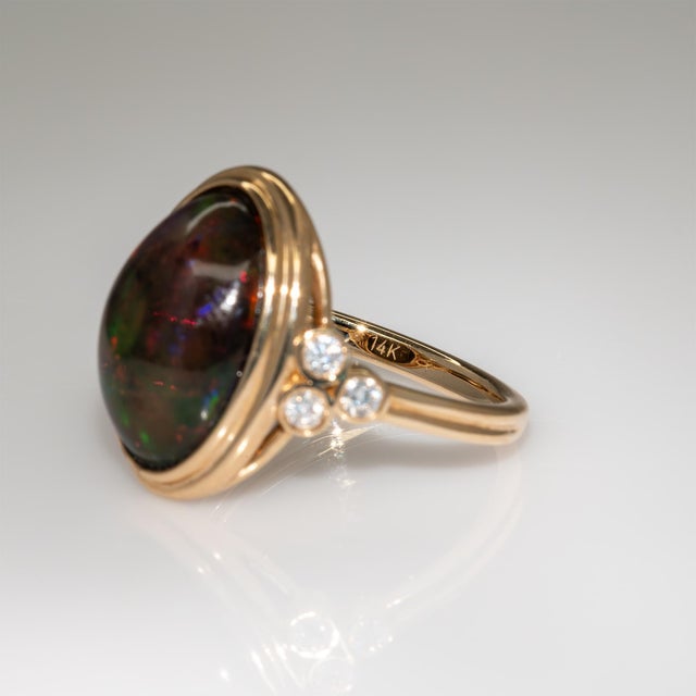 Black 4.5Ct Black Opal Ring With Earth Mined Diamonds Accents: Solid 14k Gold, 15x10mm For Sale - Image 8 of 8