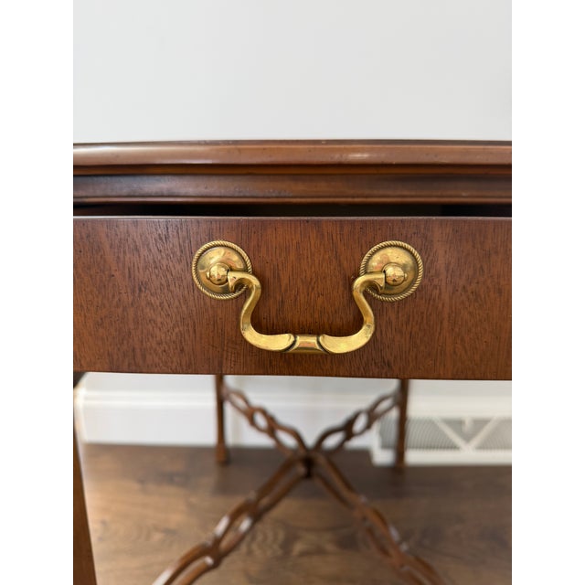 Vintage Drexel Mahogany Gateleg Drop-Leaf Table For Sale - Image 15 of 17
