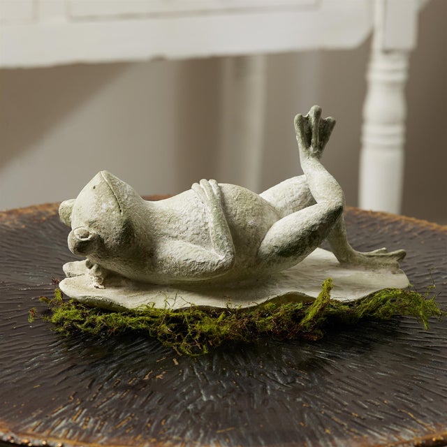 Kenneth Ludwig Chicago Laying Frog Figurine (Set of 4) For Sale - Image 4 of 5