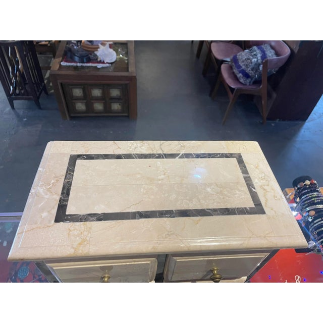 Italian 1980s Vintage 2 Color Tessellated Marble Treasure Chest with 4 Drawers on Metal Base For Sale - Image 3 of 8