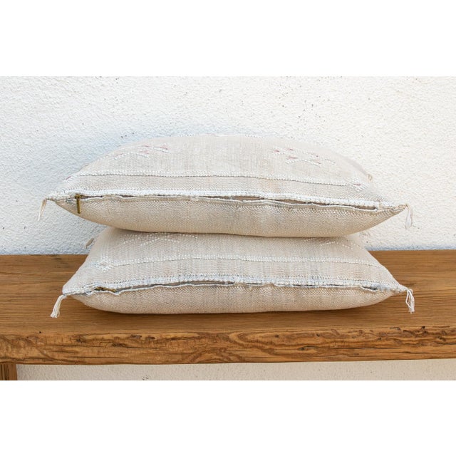 Ivory Frost Lumbar Moroccan Silk Pillows, Set of 2 For Sale - Image 9 of 11