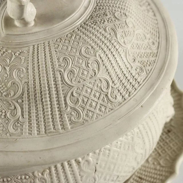 Tureen with Oval Plate in Earthenware For Sale - Image 3 of 12