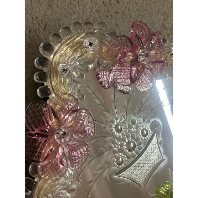 Contemporary Venetian Oval Green and Pink Floral Hand-Carved Mirror by Simoeng, 2000s For Sale - Image 3 of 10