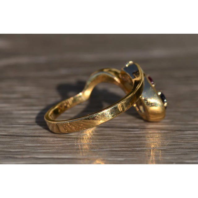 Early 21st Century The Tegan: Ladies Contemporary Patriotic Ring set in 14K Yellow Gold For Sale - Image 5 of 10