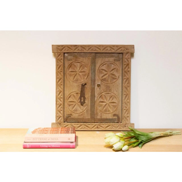 Tan Antique Floral Carved Bleached Window Mirror-Jaisalmer For Sale - Image 8 of 8
