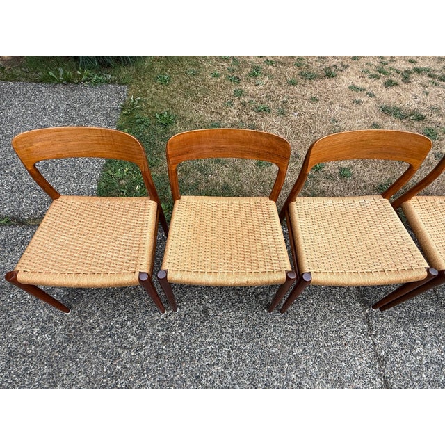 Niels Moller Set of 6 Danish Modern Design Niels Otto Moller Model 75 Dining Chairs Jl Molller For Sale - Image 4 of 10